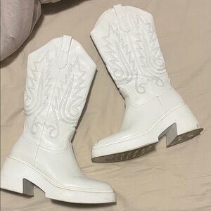 White Western-Style Women's Boots